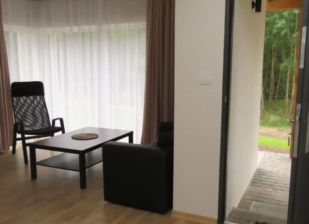 Rezydencja Nad Jeziorem Pestkownica Bagian luar foto